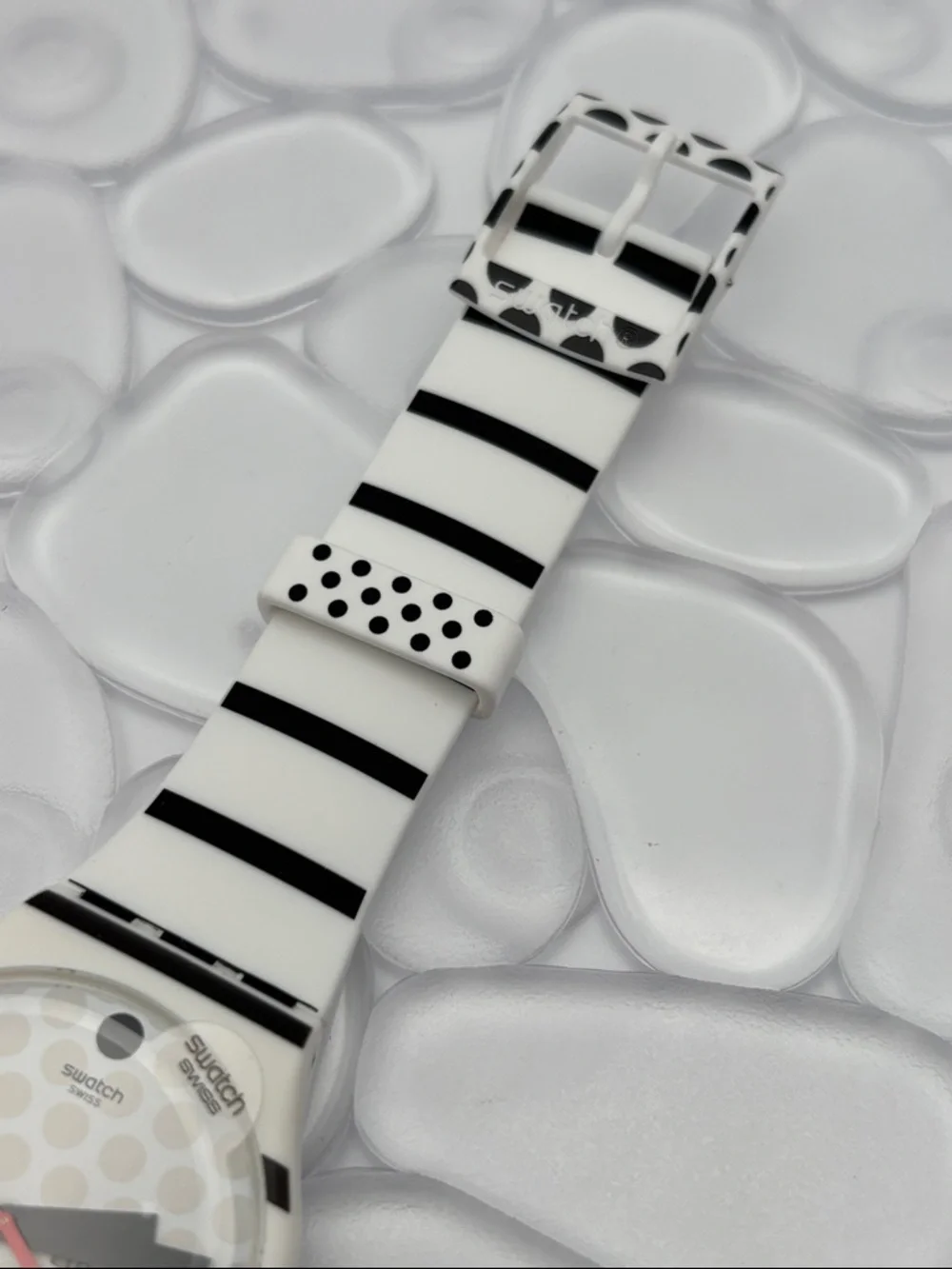 Swatch watch suow706